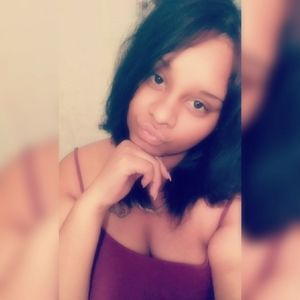 Meet your Posher, Caitlyn